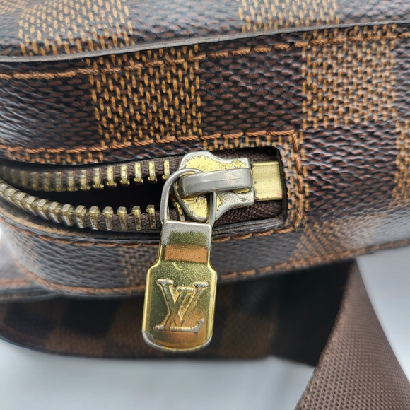 Louis Vuitton Damier Ebene Geronimos Sling Waist Bag. Authentic w/COA... - Picture 16 of 16